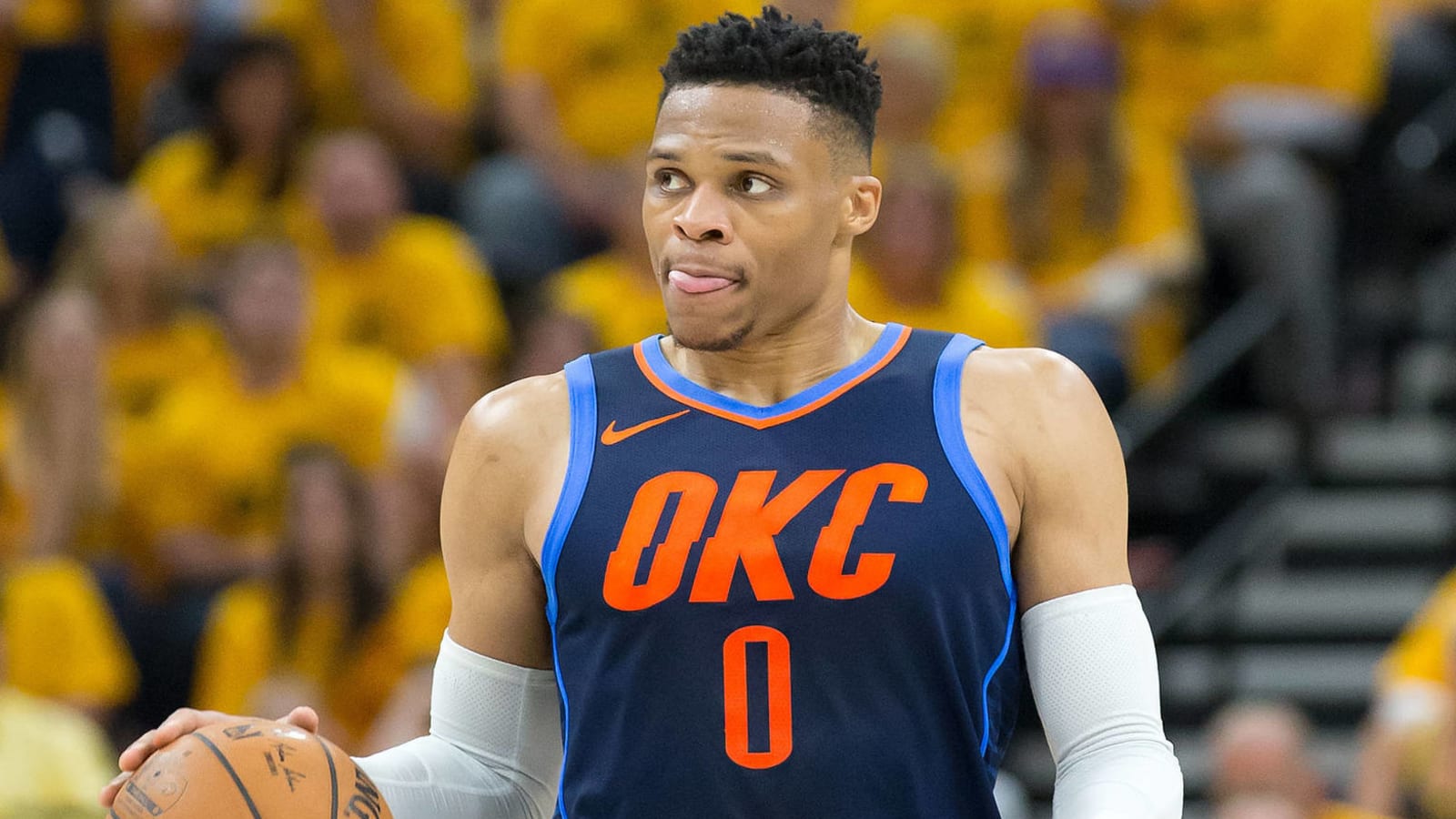 Russell Westbrook sneaking food on Thunder bench becomes internet meme