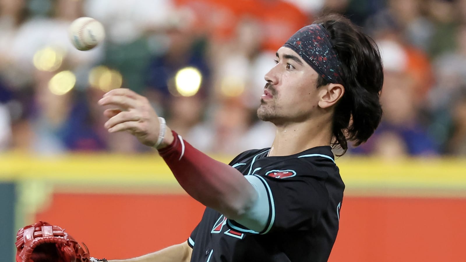 Big innings sink Diamondbacks in second straight blowout loss to Astros