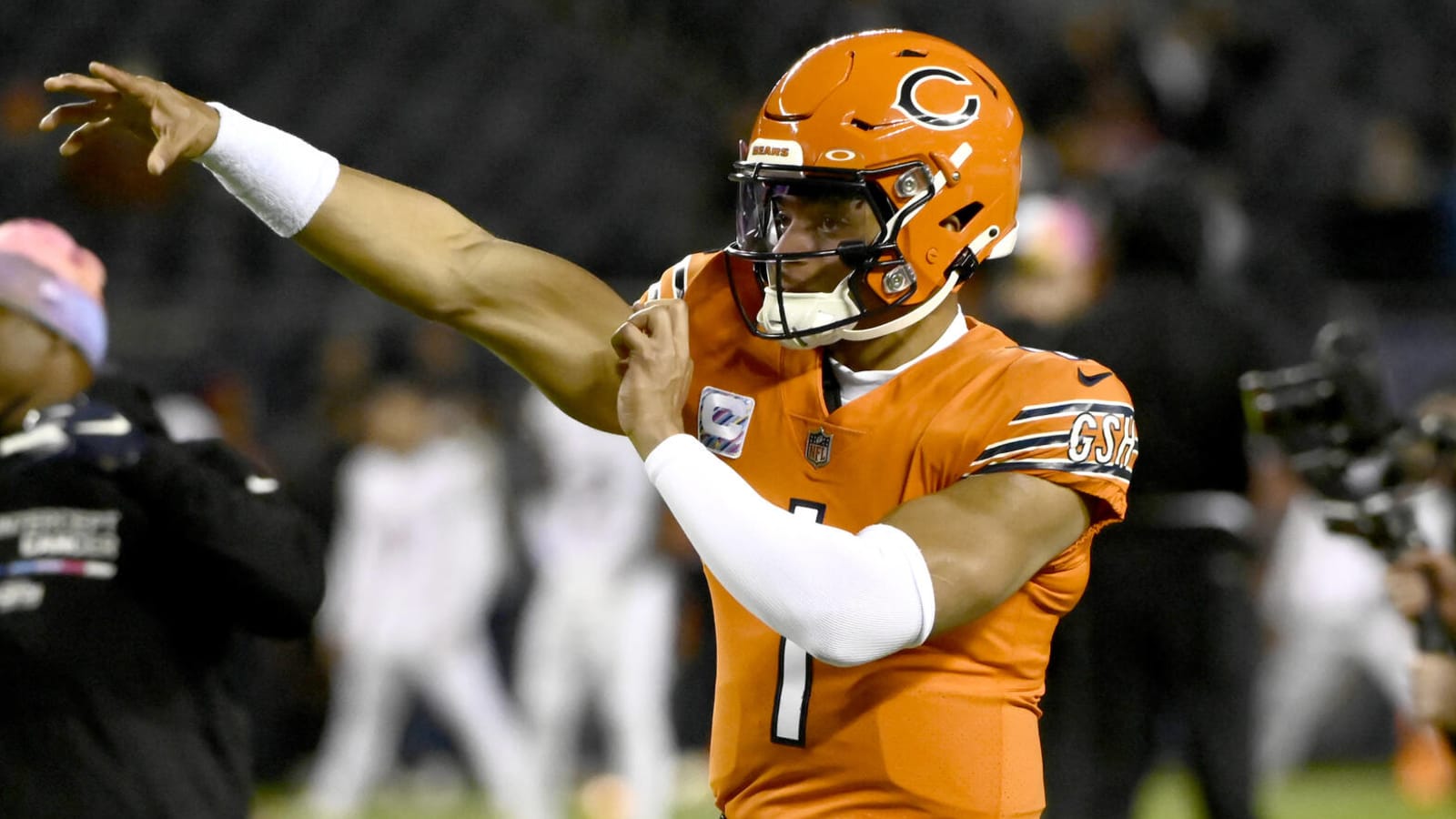 Bears Fan Burns Justin Fields Jersey After Another Frustrating Performance  - BroBible