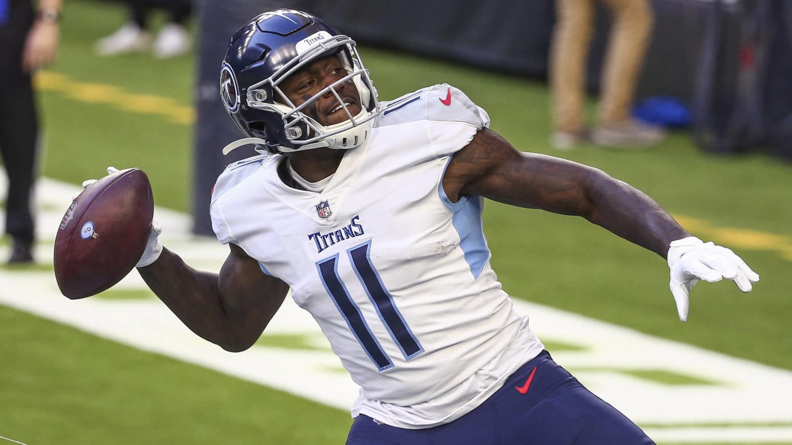 Former rivals, future stars - How Titans' A.J. Brown and Seahawks