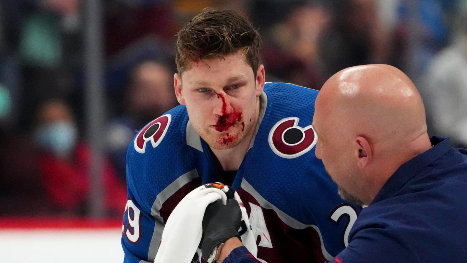 MacKinnon out at least three games with facial fracture, concussion