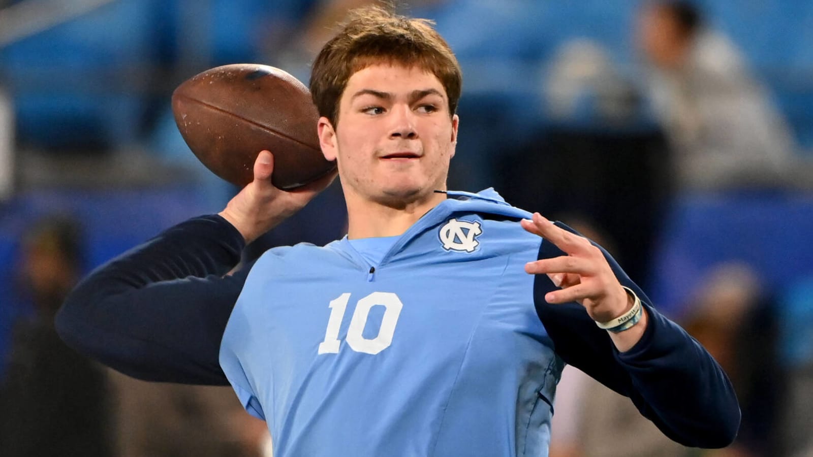 QB Drake Maye responds to wild transfer claim