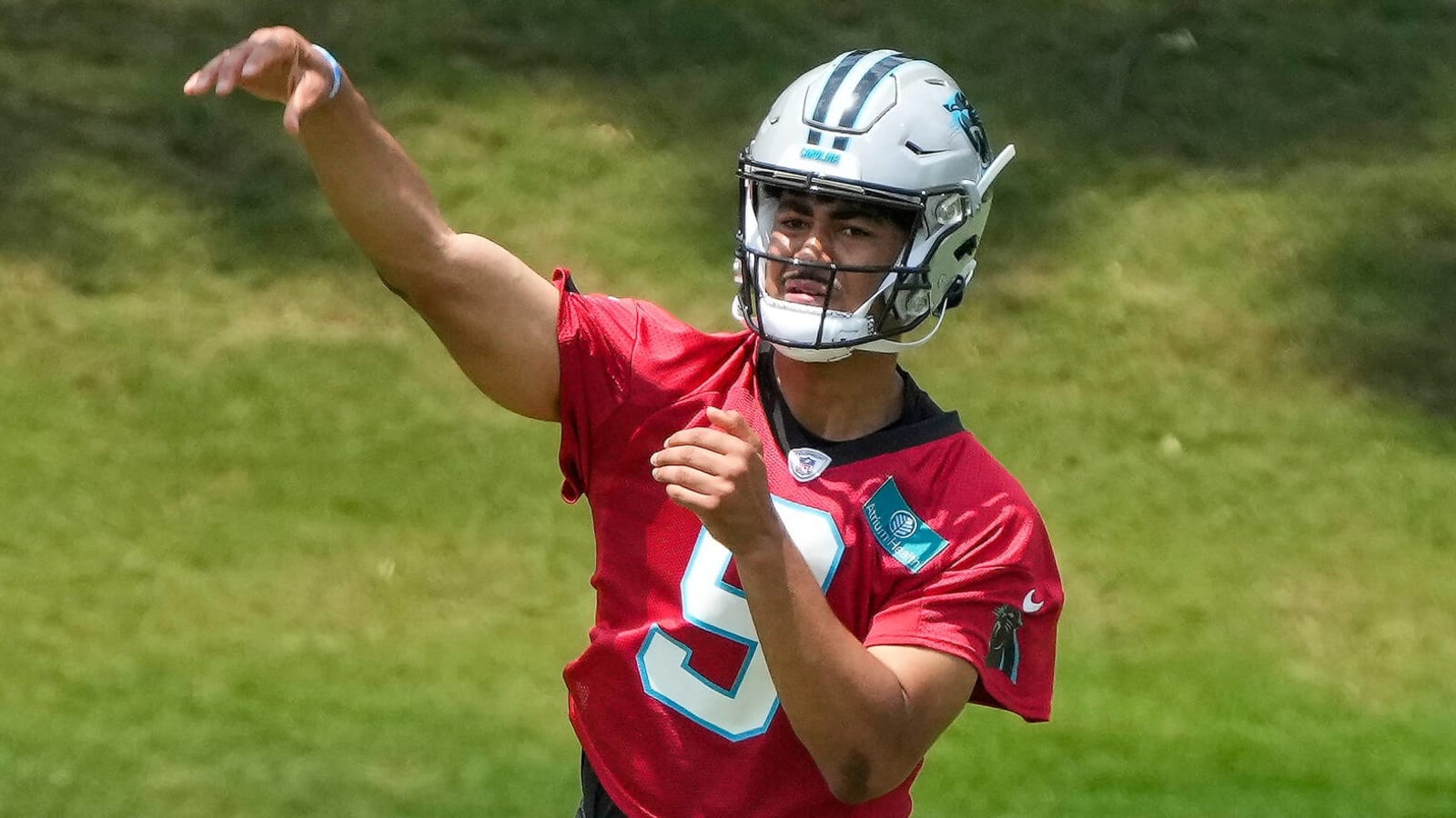 Insider shares why Bryce Young isn't Panthers starting QB yet