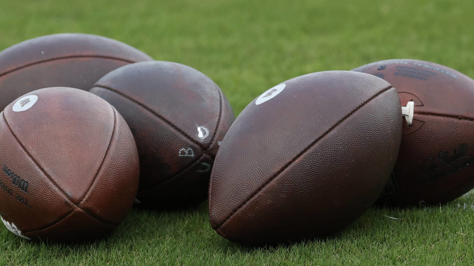 A high school freshman QB just signed a multiyear NIL deal