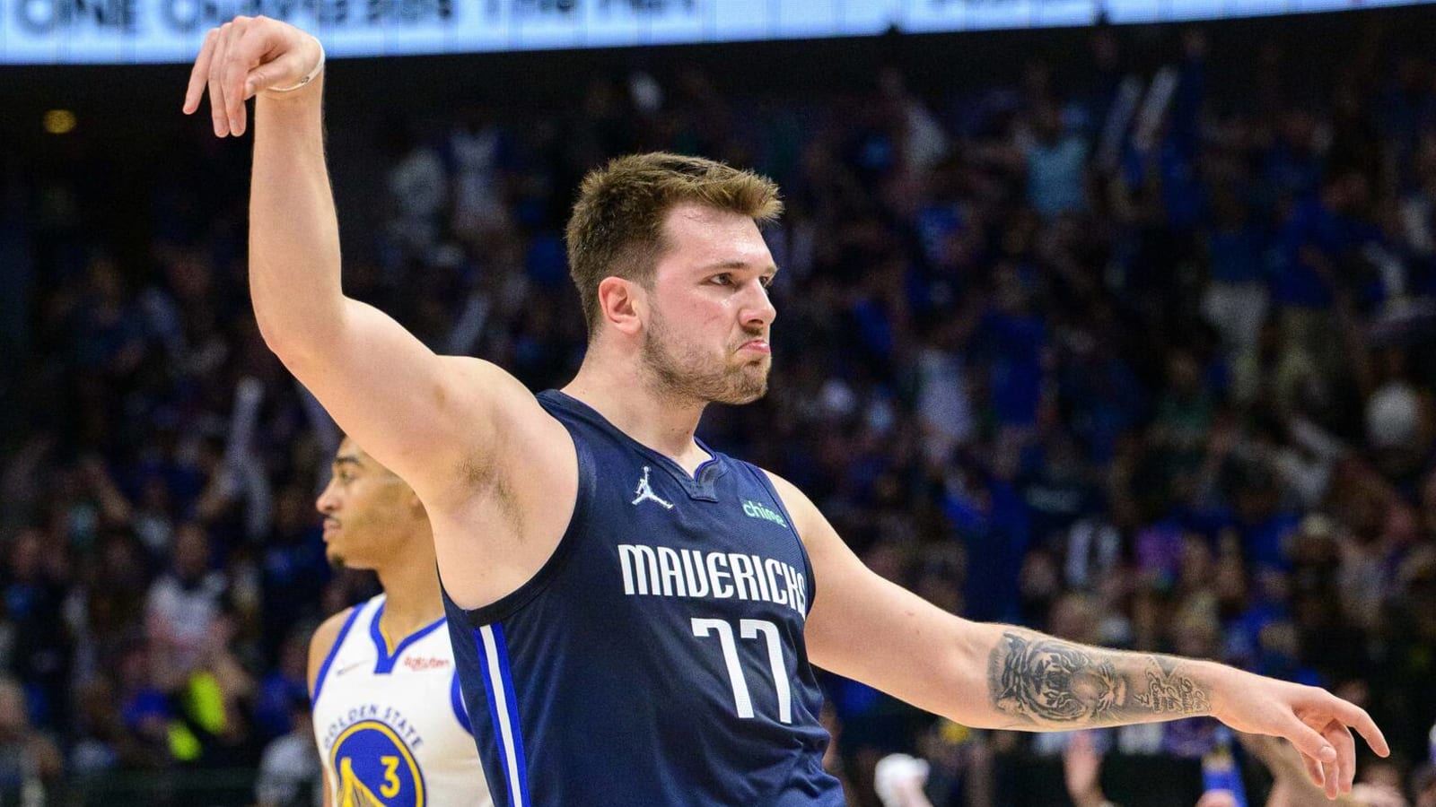 Steph Curry calls Luka Doncic's shimmy move imitation 'phenomenal'