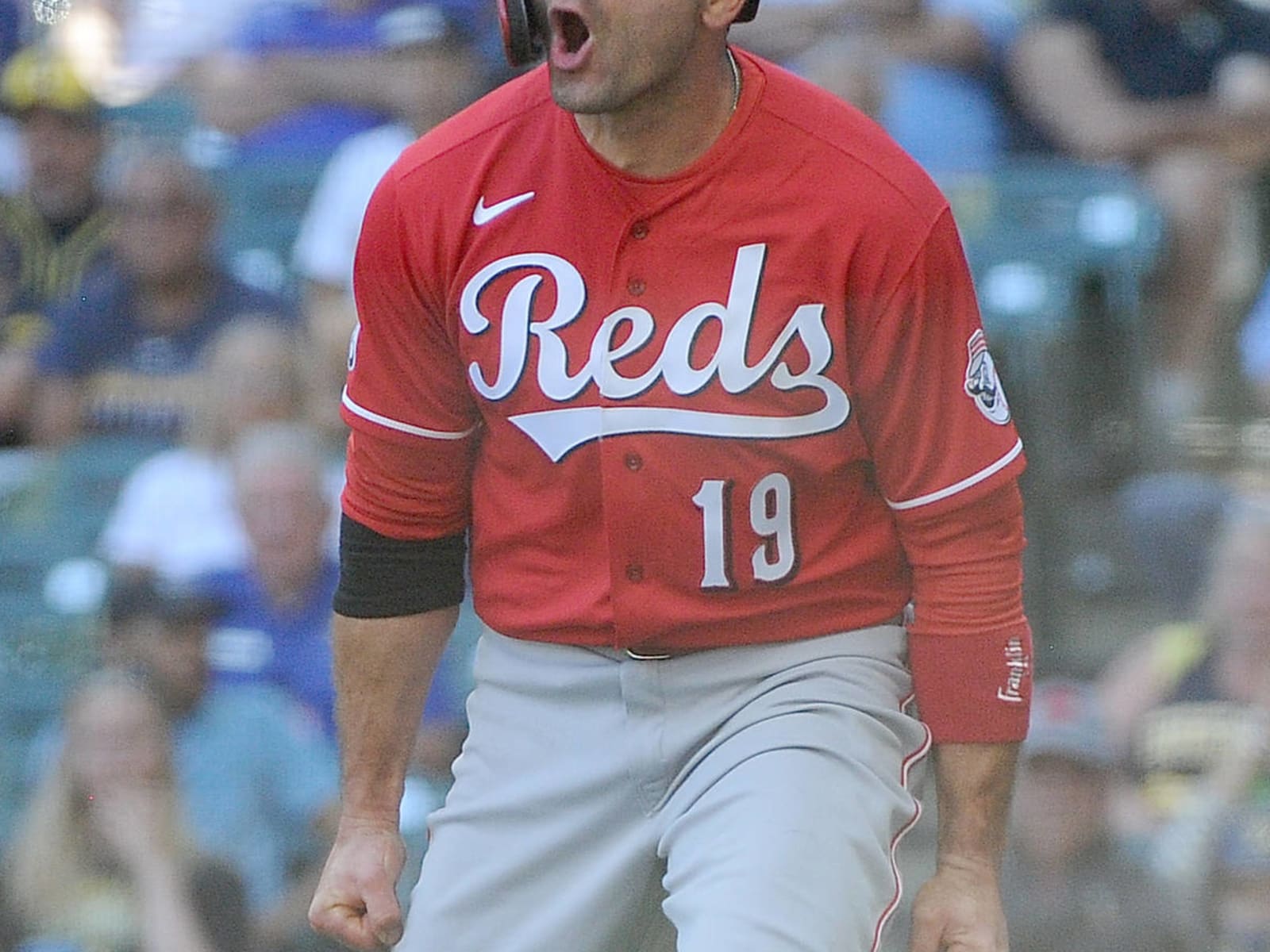 JOEY VOTTO BANGS! REDS WIN, 8-2! - Red Reporter