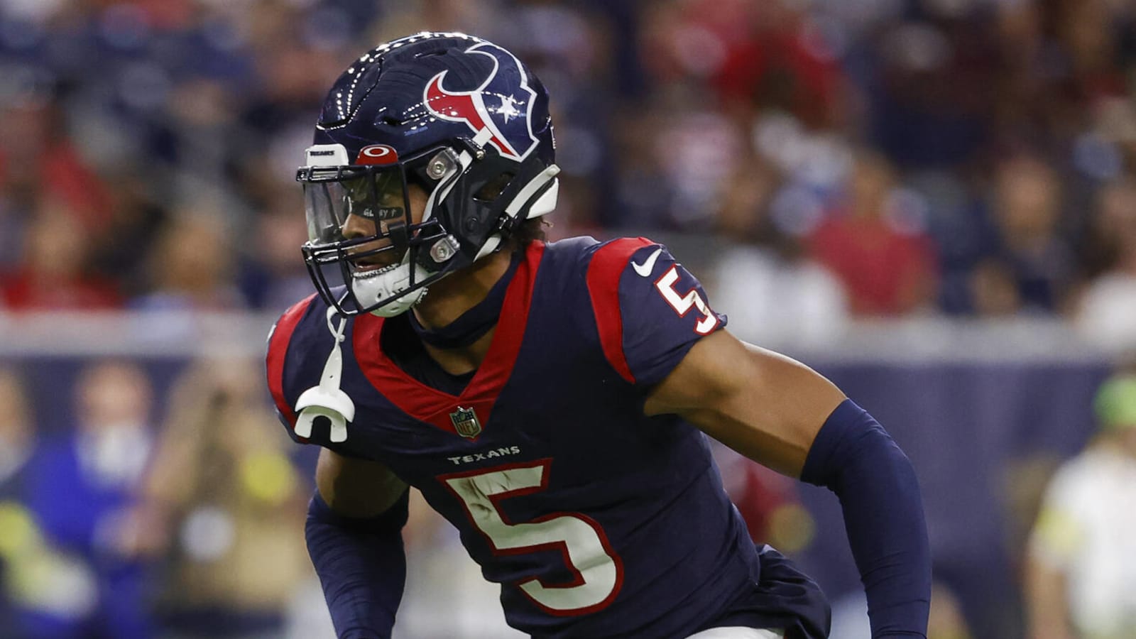 Texans safety taken to hospital after collision