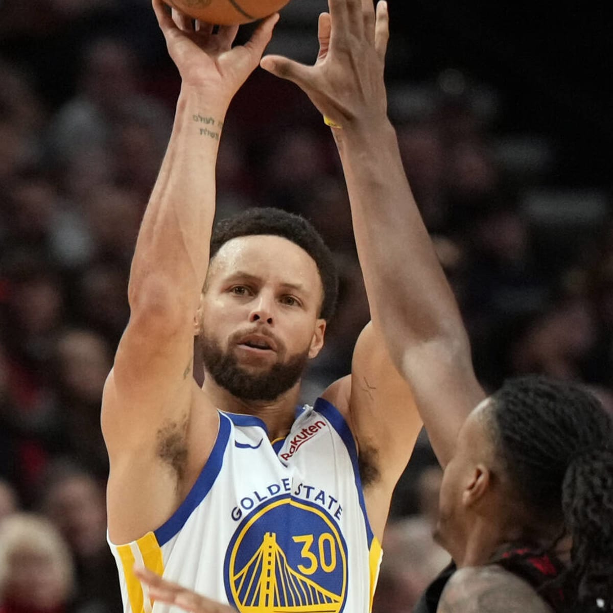 Steph Curry fires Warriors past LeBron James-less Lakers, Celtics and Mavs  continue winning streaks - TNT Sports