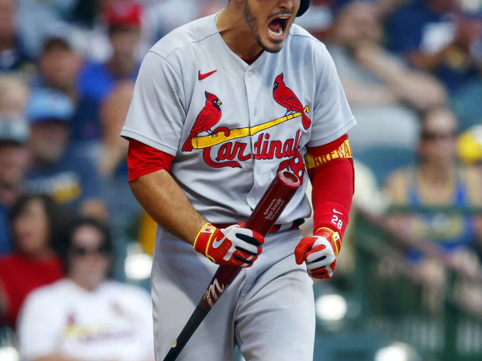 Nolan Arenado hits first homer with the Cardinals in loss to Reds