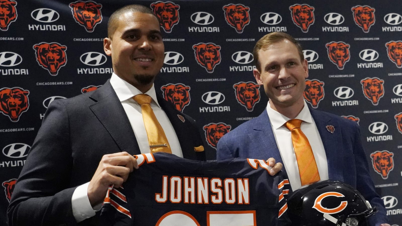 Evaluating the top offseason priorities for the Bears