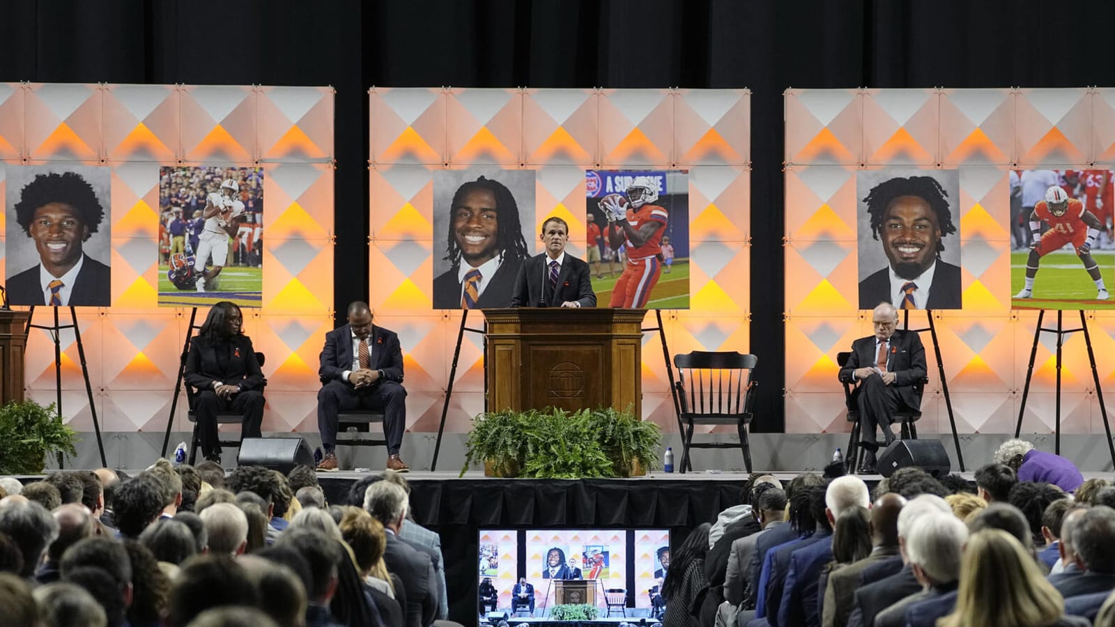 Virginia honors slain football players with special gesture