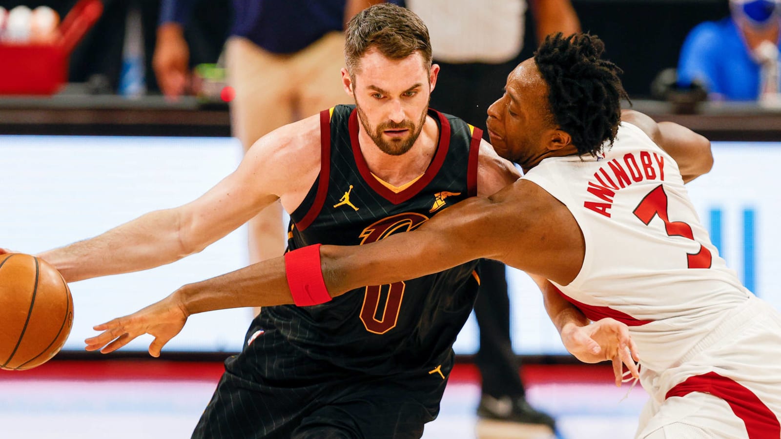 Report: Cavs 'addressing the Kevin Love matter internally'