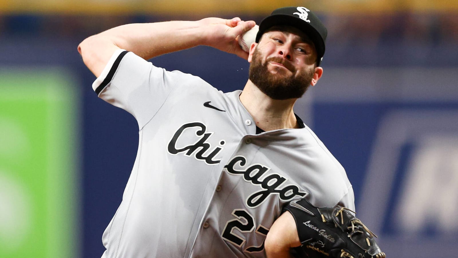 Lucas Giolito injury: White Sox ace exits Friday vs. Tigers with