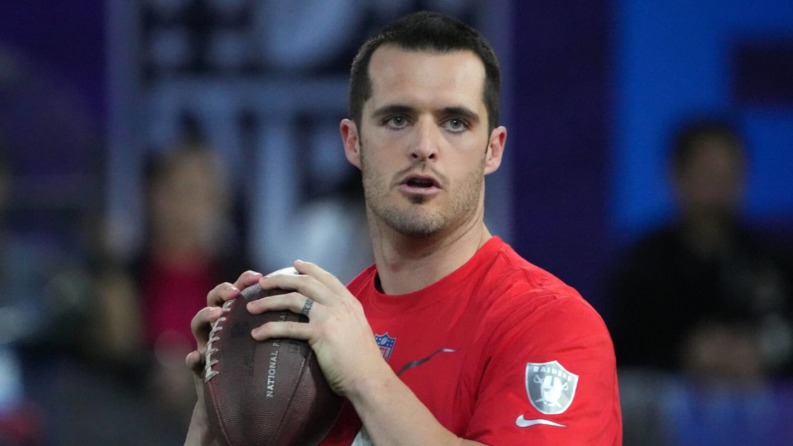 Surprise team interested in Derek Carr trade?