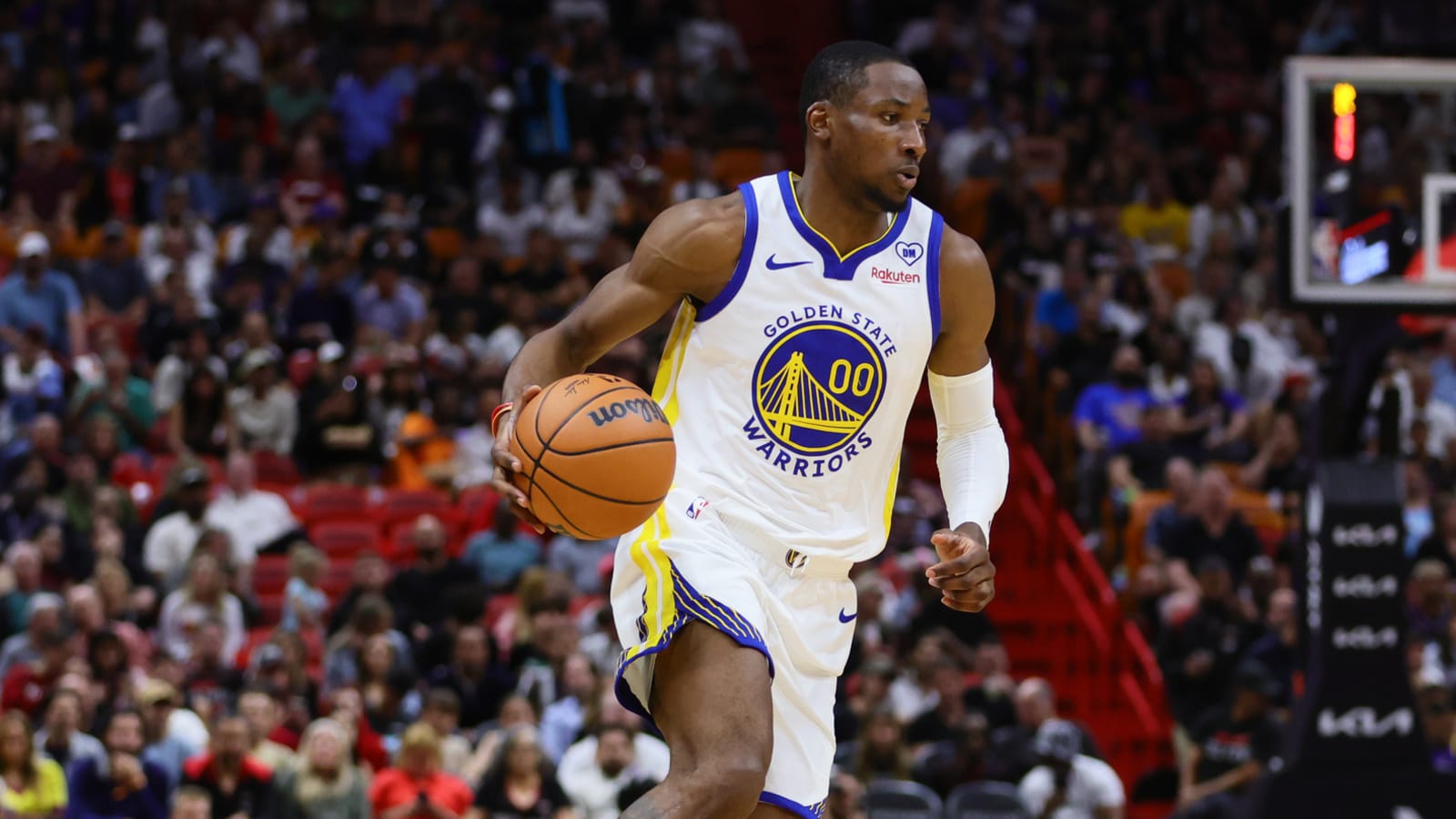 Why have the Warriors held off on extending Jonathan Kuminga?