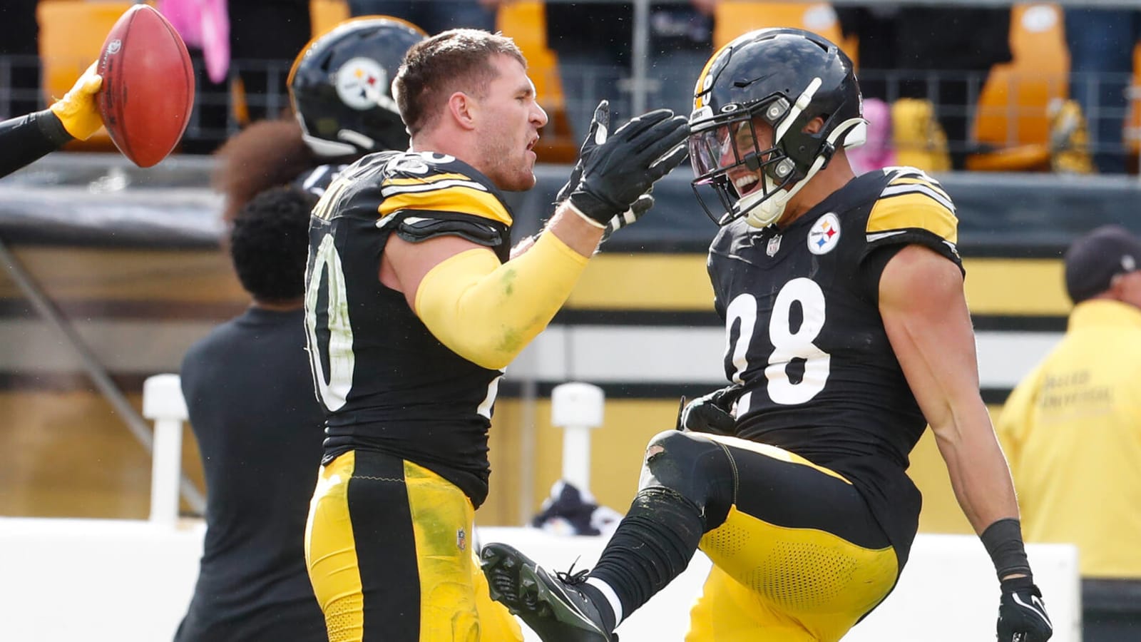 Watch: Killebrew’s punt block results in safety for Steelers