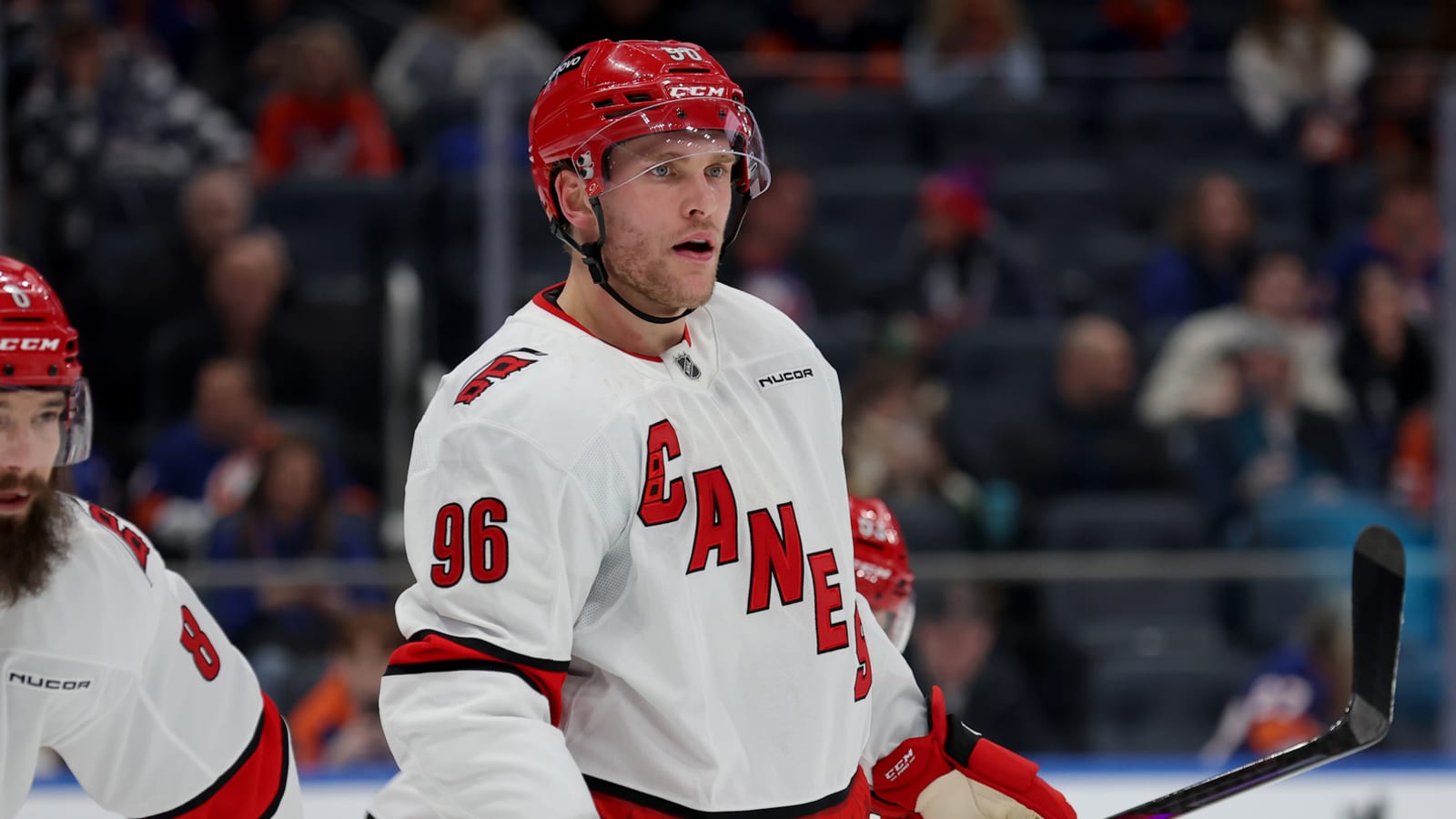 Insider Andy Strickland reveals that Mikko Rantanen could sign with a Canadian team this summer