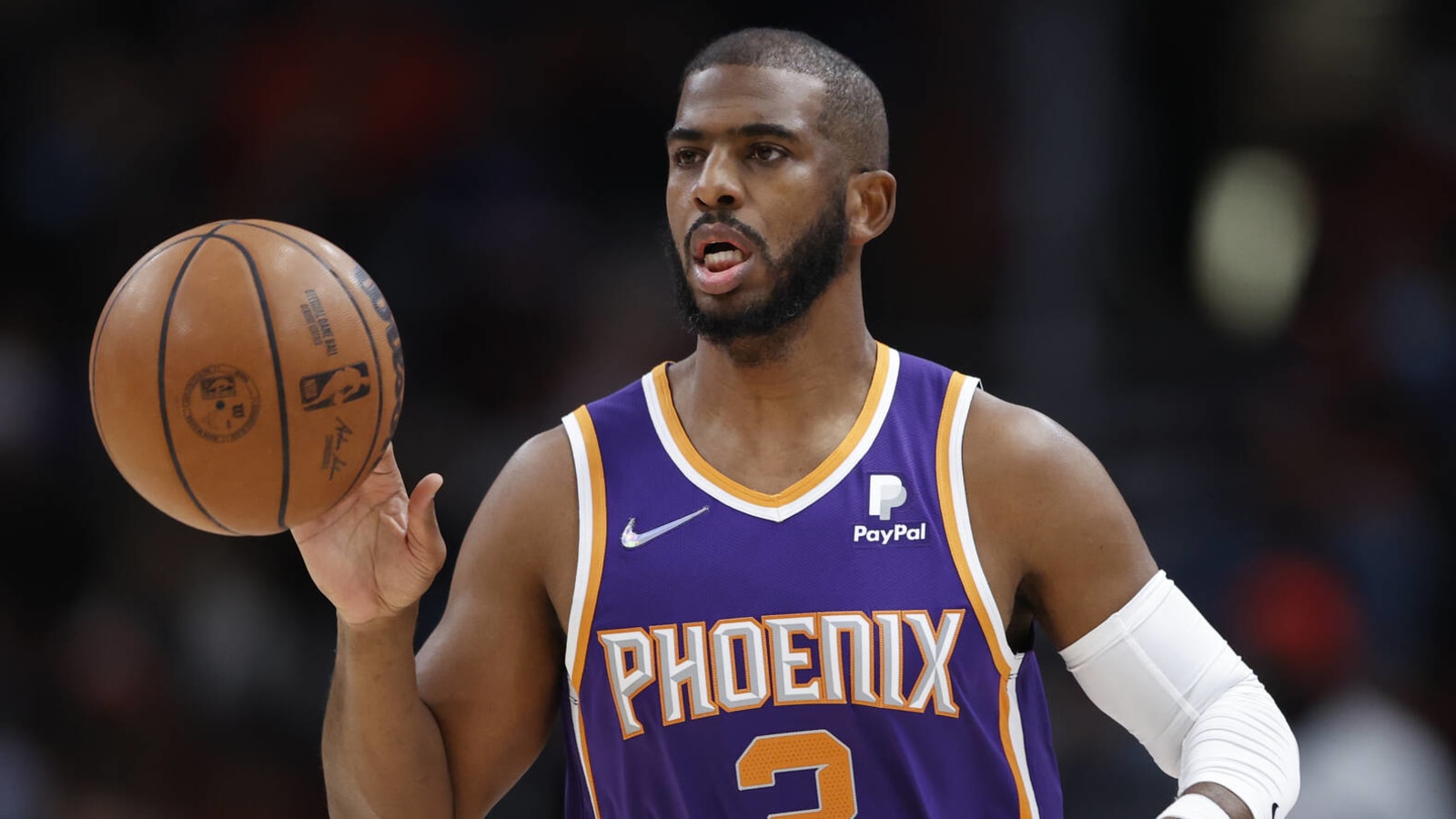 Watch: Suns' Chris Paul ejected for making contact with official