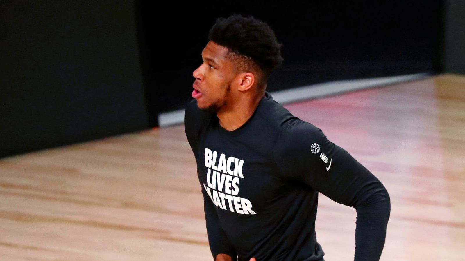 Giannis Antetokounmpo posts cool photo after winning second NBA MVP