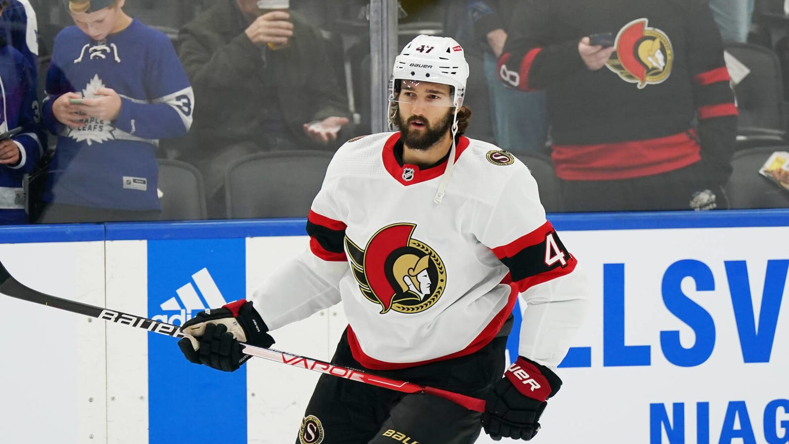 Ottawa senators extend Mark Kastelic