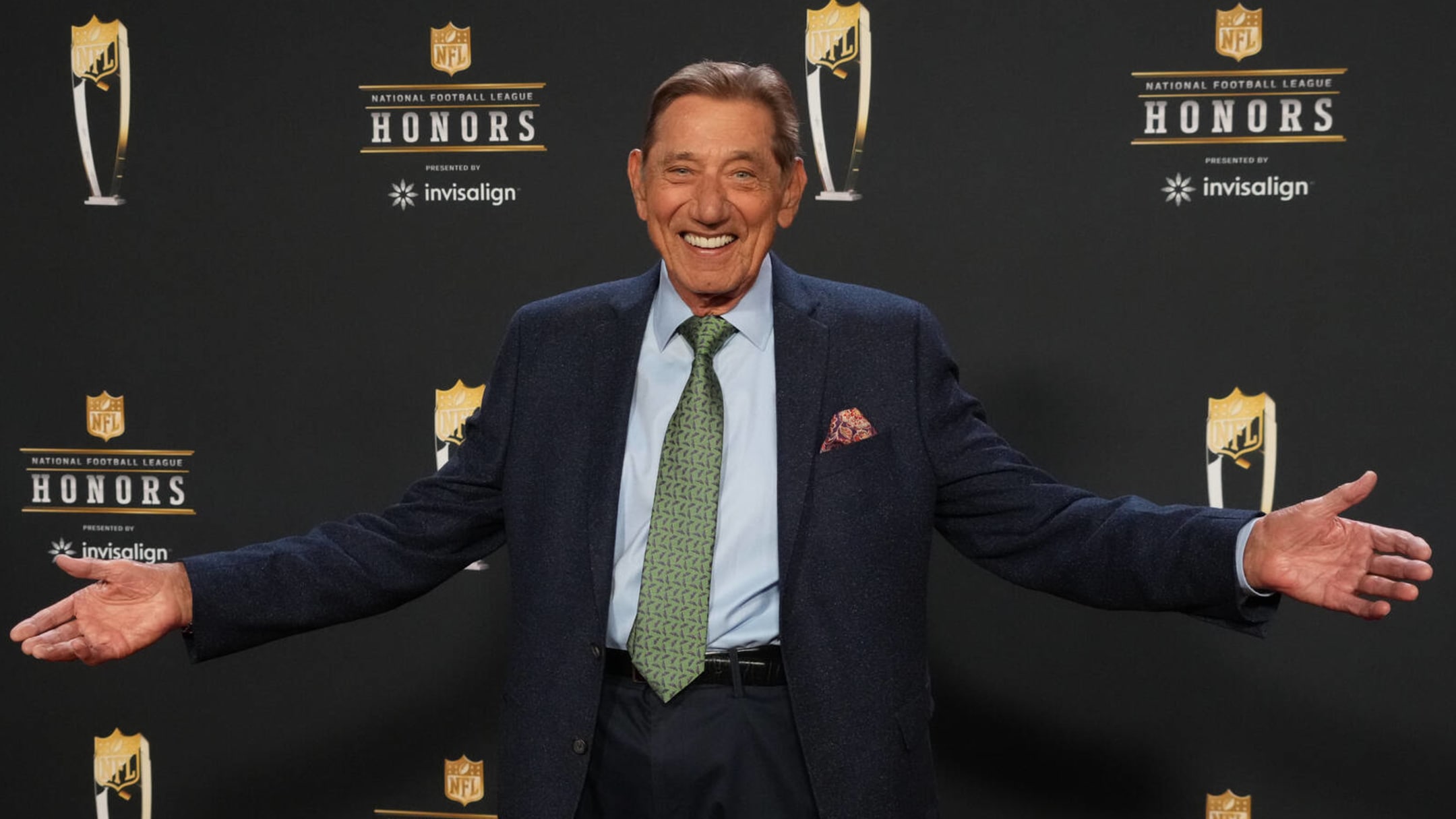 Aaron Rodgers could wear Joe Namath's iconic 12 jersey if plays