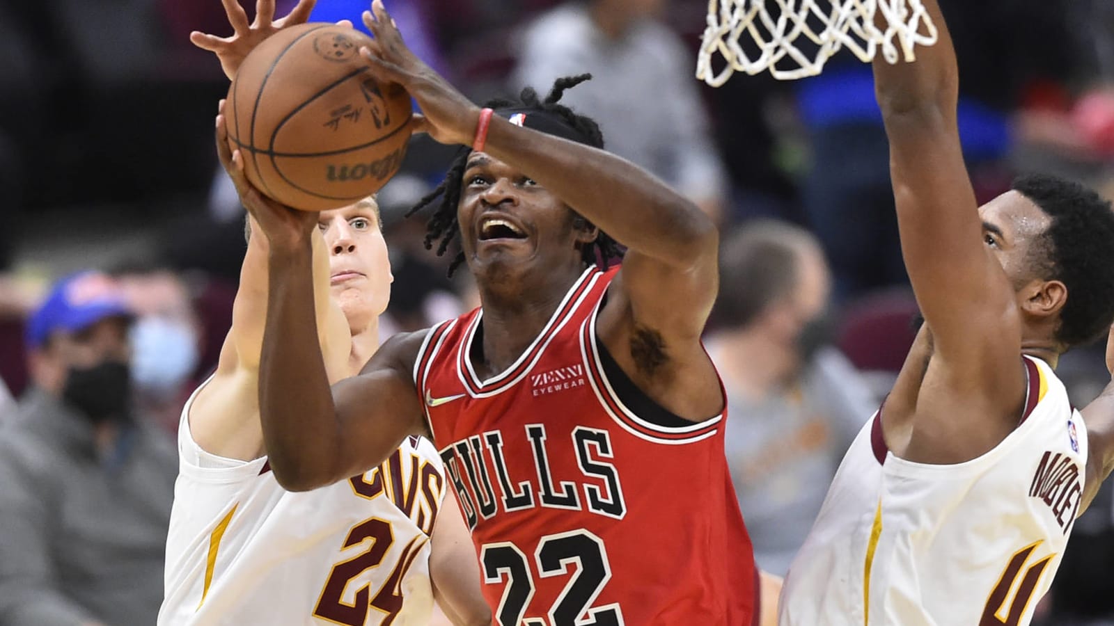 Bulls waive Stanley Johnson, will retain Alize Johnson
