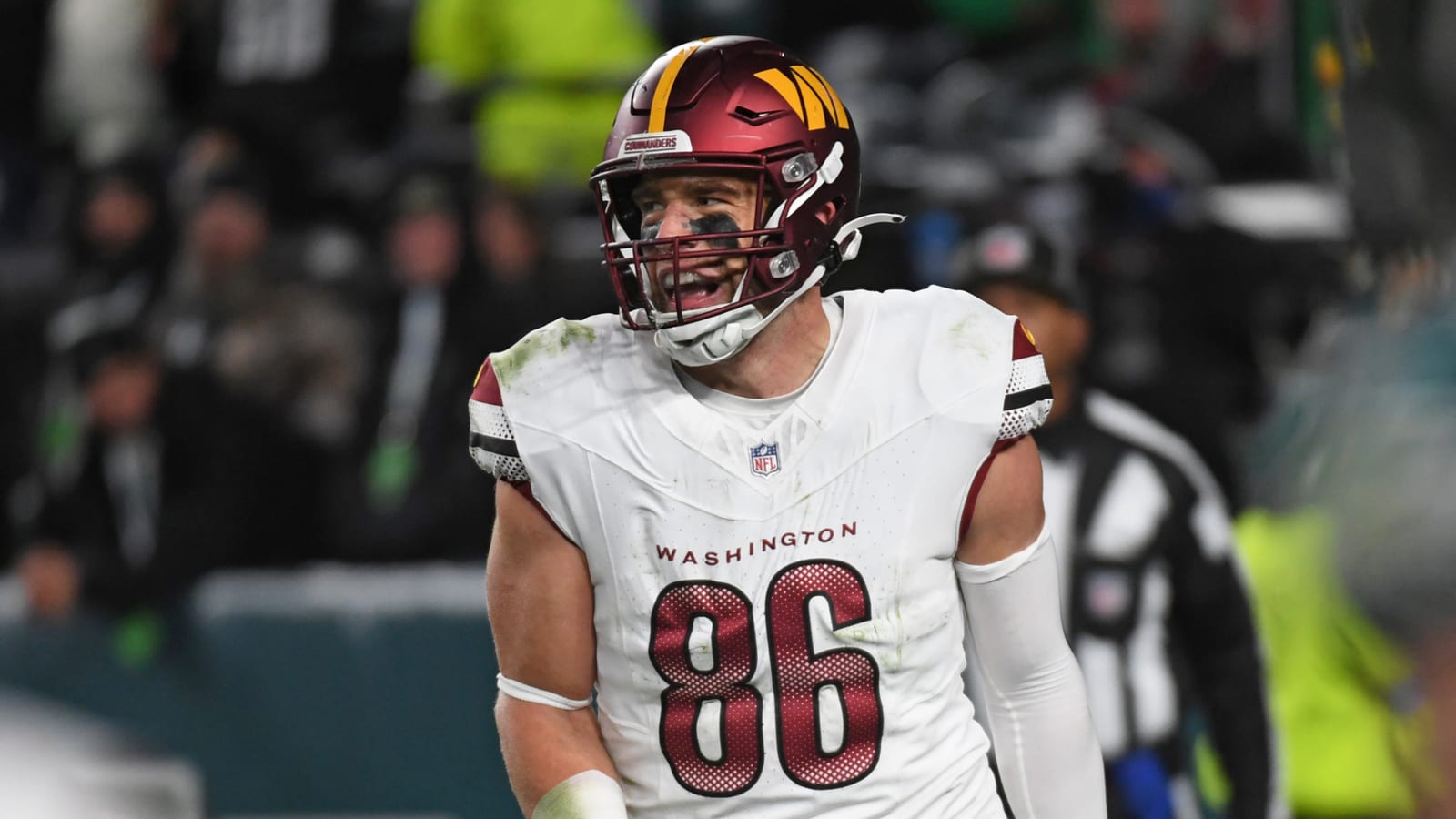 Zach Ertz will play in 2025; Noah Brown hopes to re-sign with Commanders