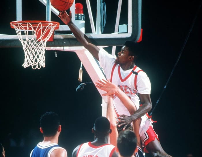 1990: UNLV destroys Duke