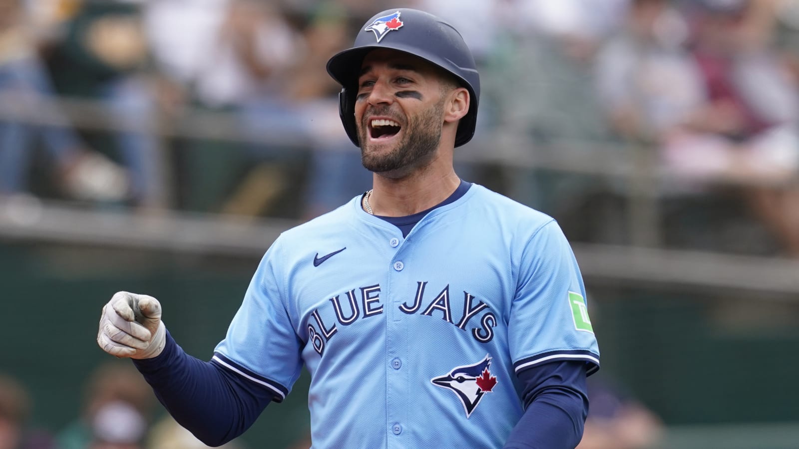 Four-time Gold Glove winner clears waivers