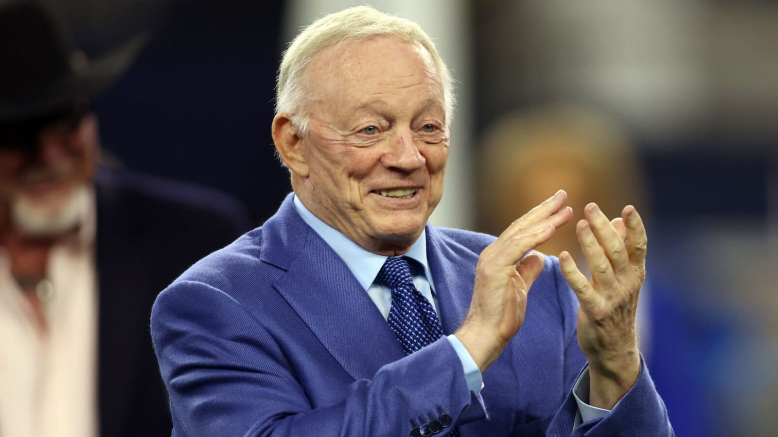 Jerry Jones gets defensive about Cowboys star's contract
