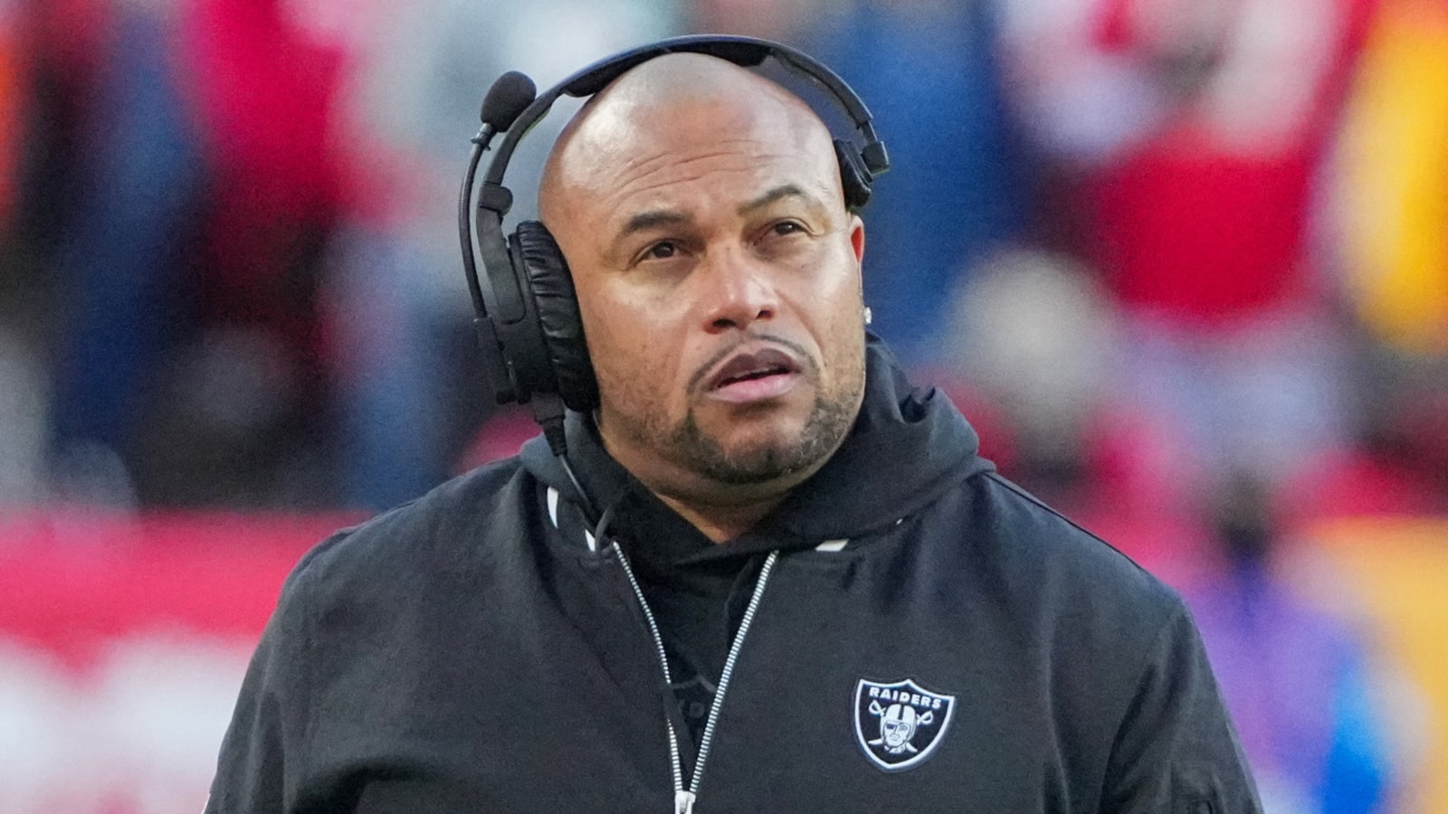 Why Antonio Pierce should be given another year as Raiders HC