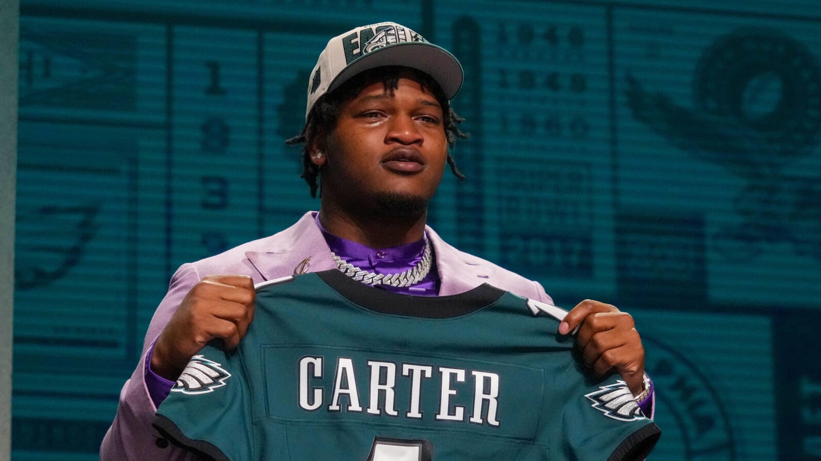 Eagles move up in draft to snag best defensive player in 2023 class