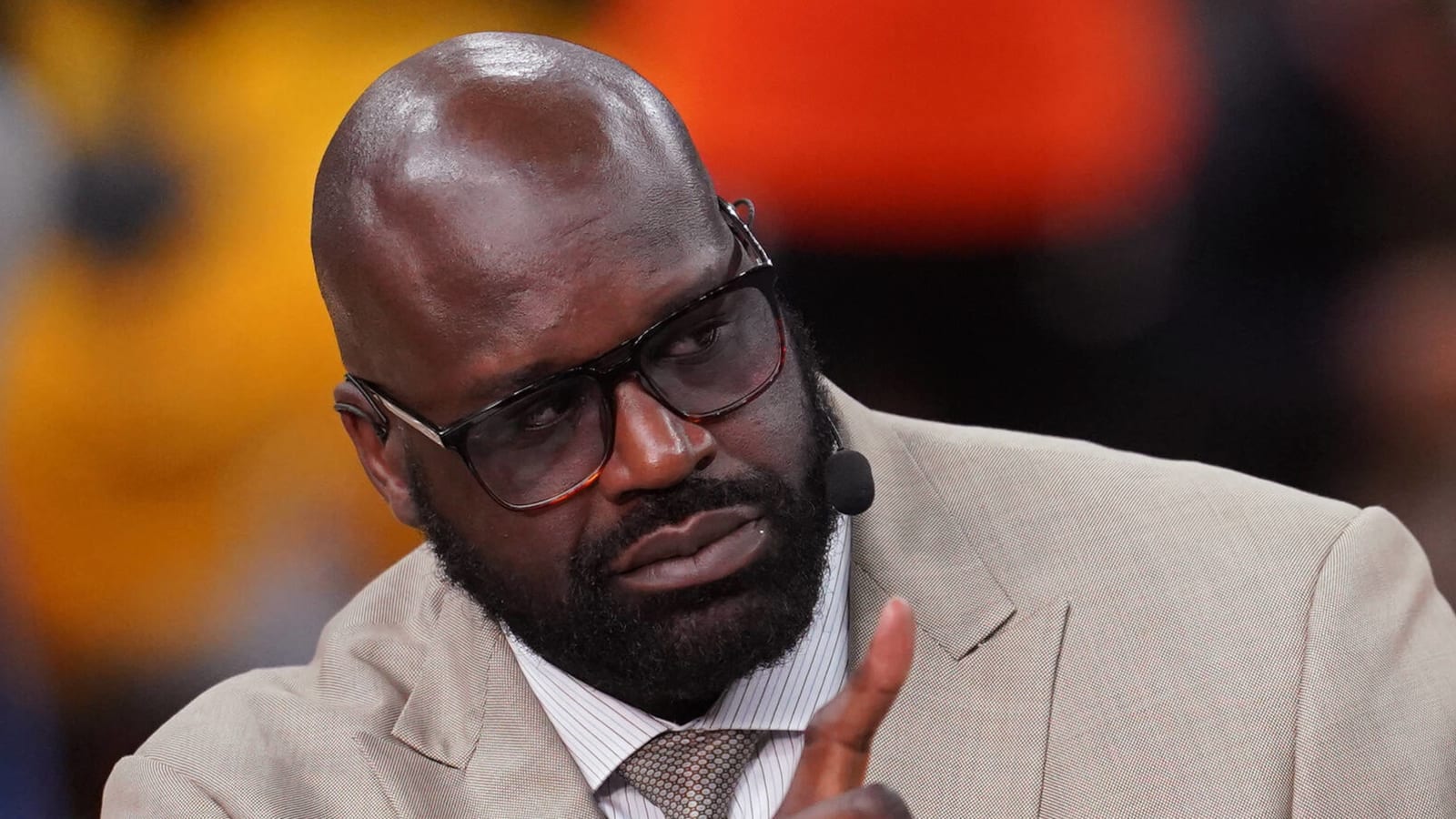 Watch: Shaquille O'Neal fakes psychic All-Star prediction