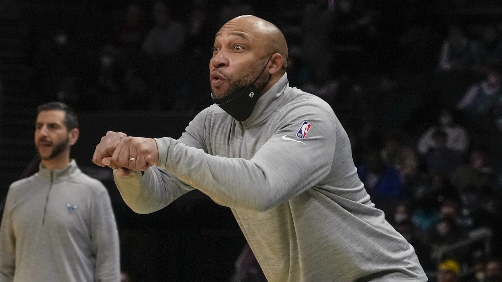 Bucks assistant Darvin Ham 'serious candidate' for Hornets' job