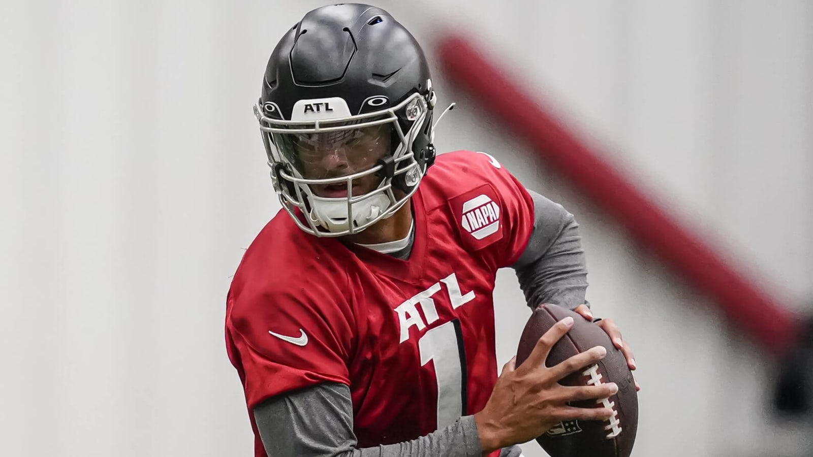 Arthur Smith: Marcus Mariota doesn't have to be Matt Ryan