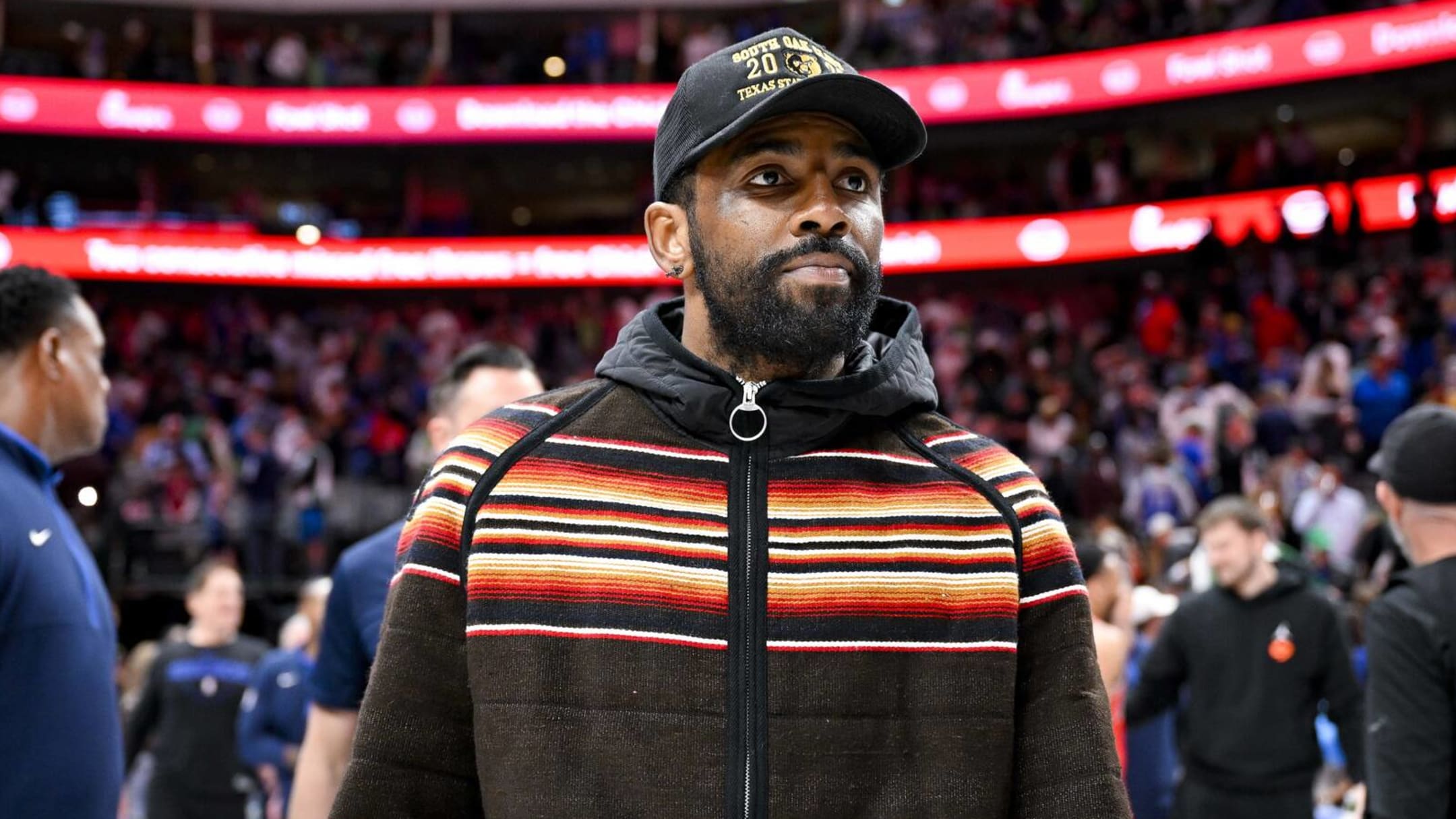 Kyrie irving green bull hat new arrivals