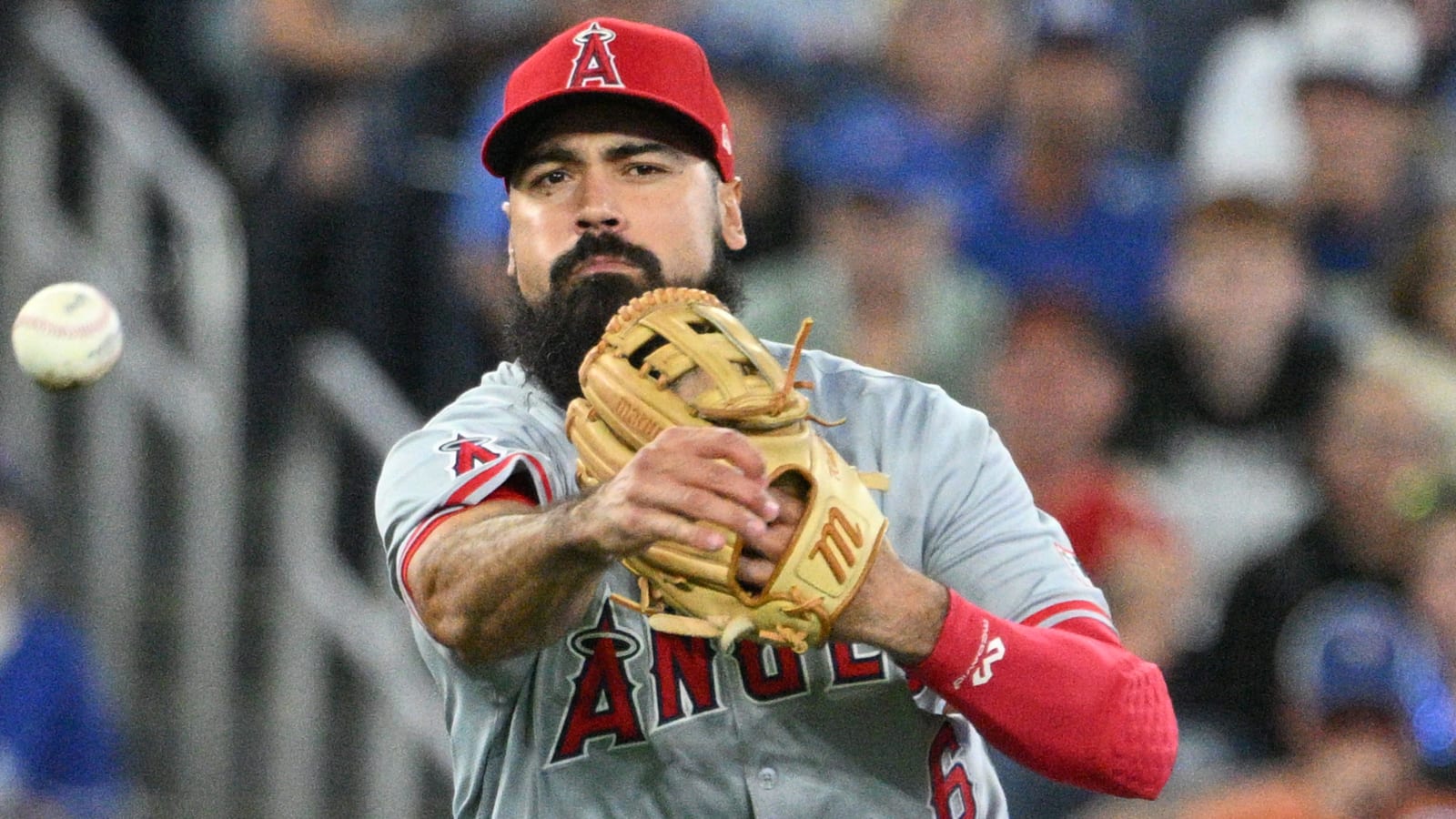Angels send message about Anthony Rendon