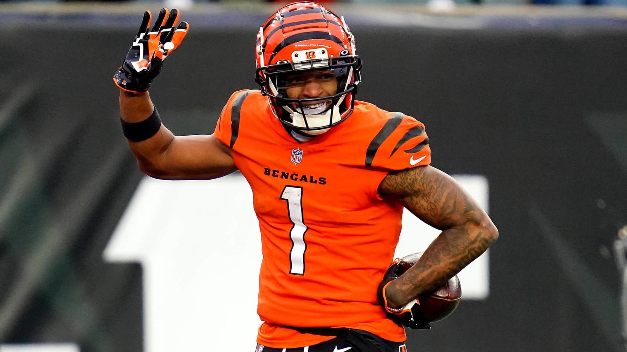 Burrow, surging Bengals look to stop skid against Browns