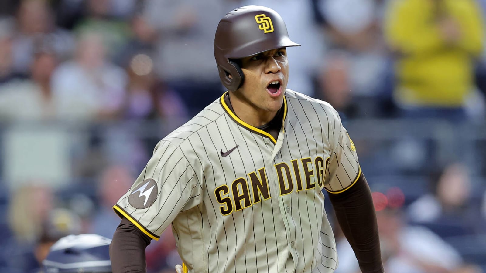 Yankees nearing trade for Padres slugger