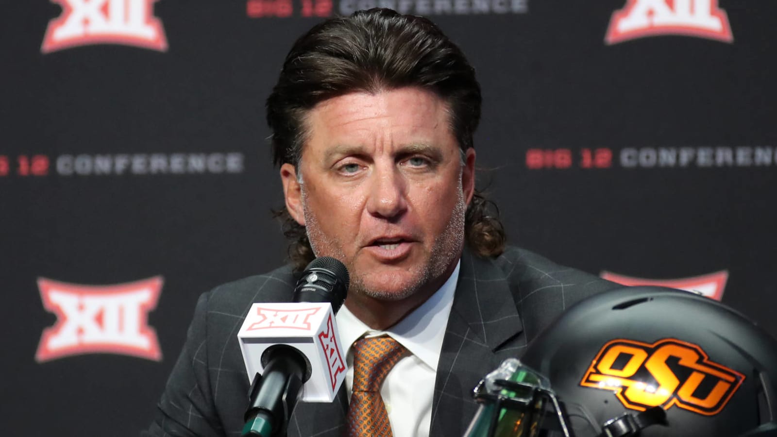 Oklahoma State says investigation found no signs of racism from Mike Gundy