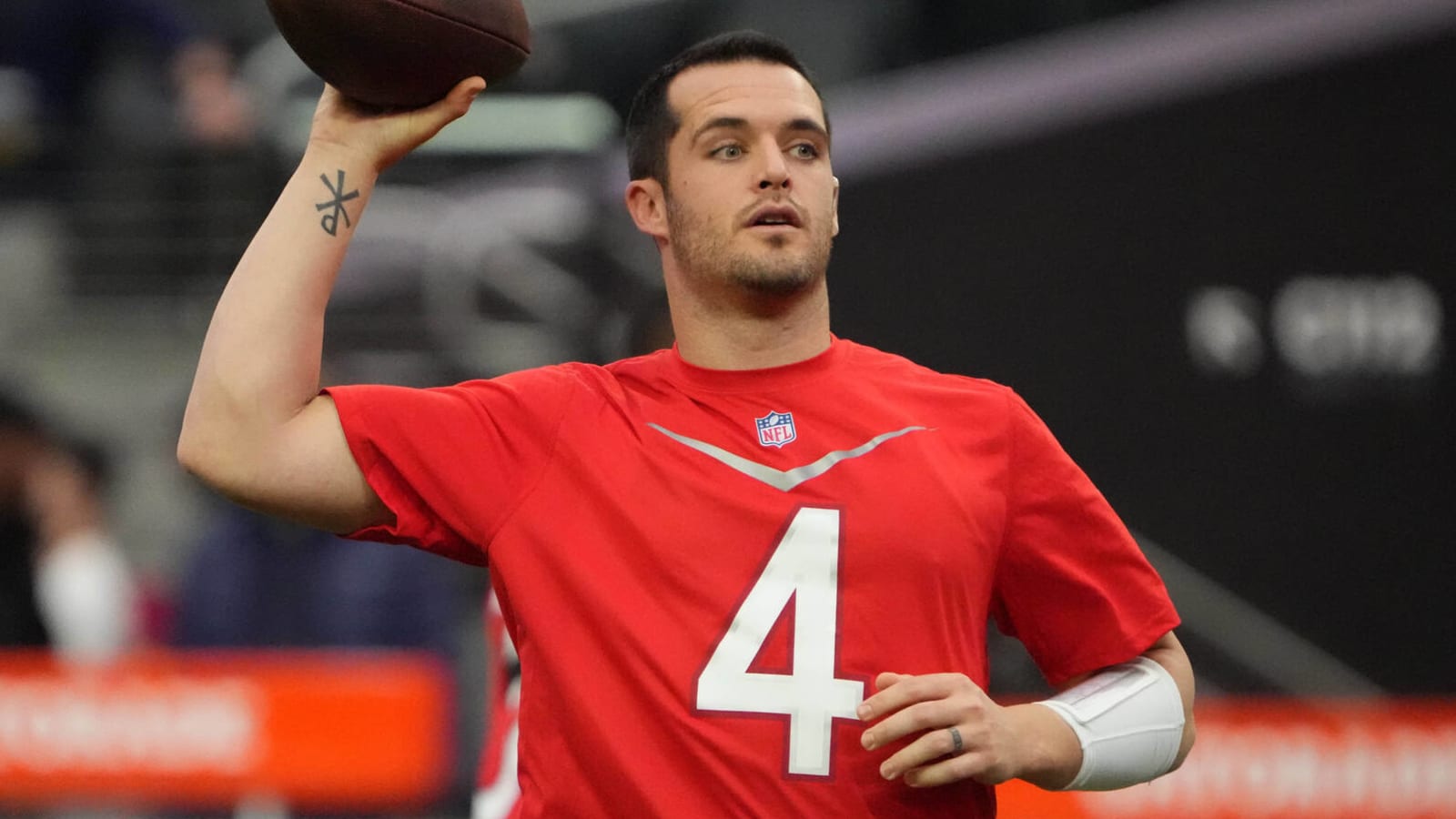 'Framework' for Derek Carr trade is in place