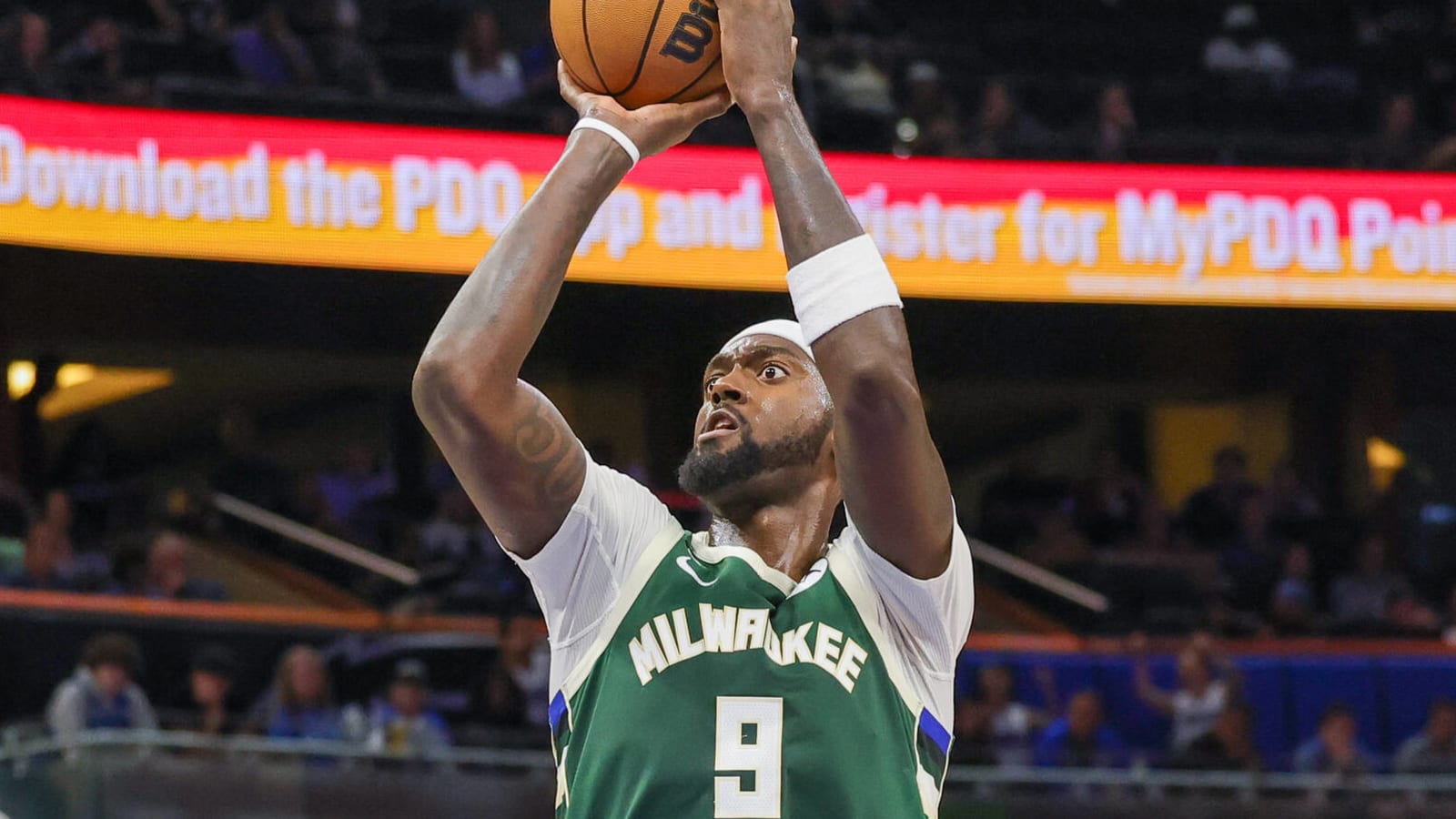 Bobby Portis helps Bucks clinch home-court advantage