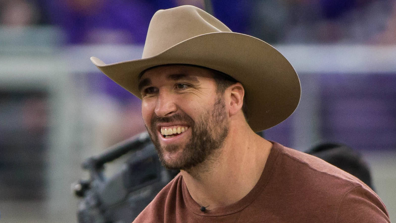 Former NFL star Jared Allen going for Olympic curling gold in 2022