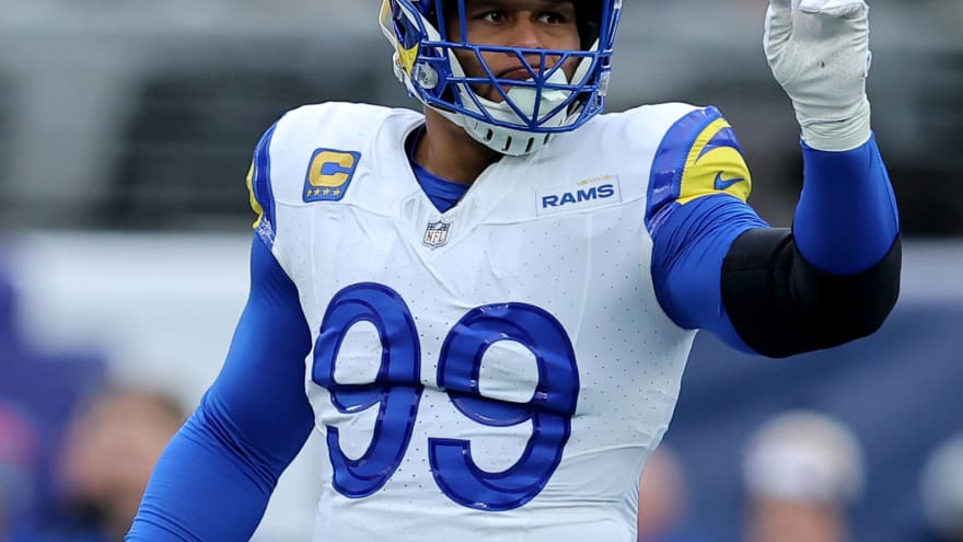 Rams’ GM May Convince Aaron Donald To Return For Playoffs
