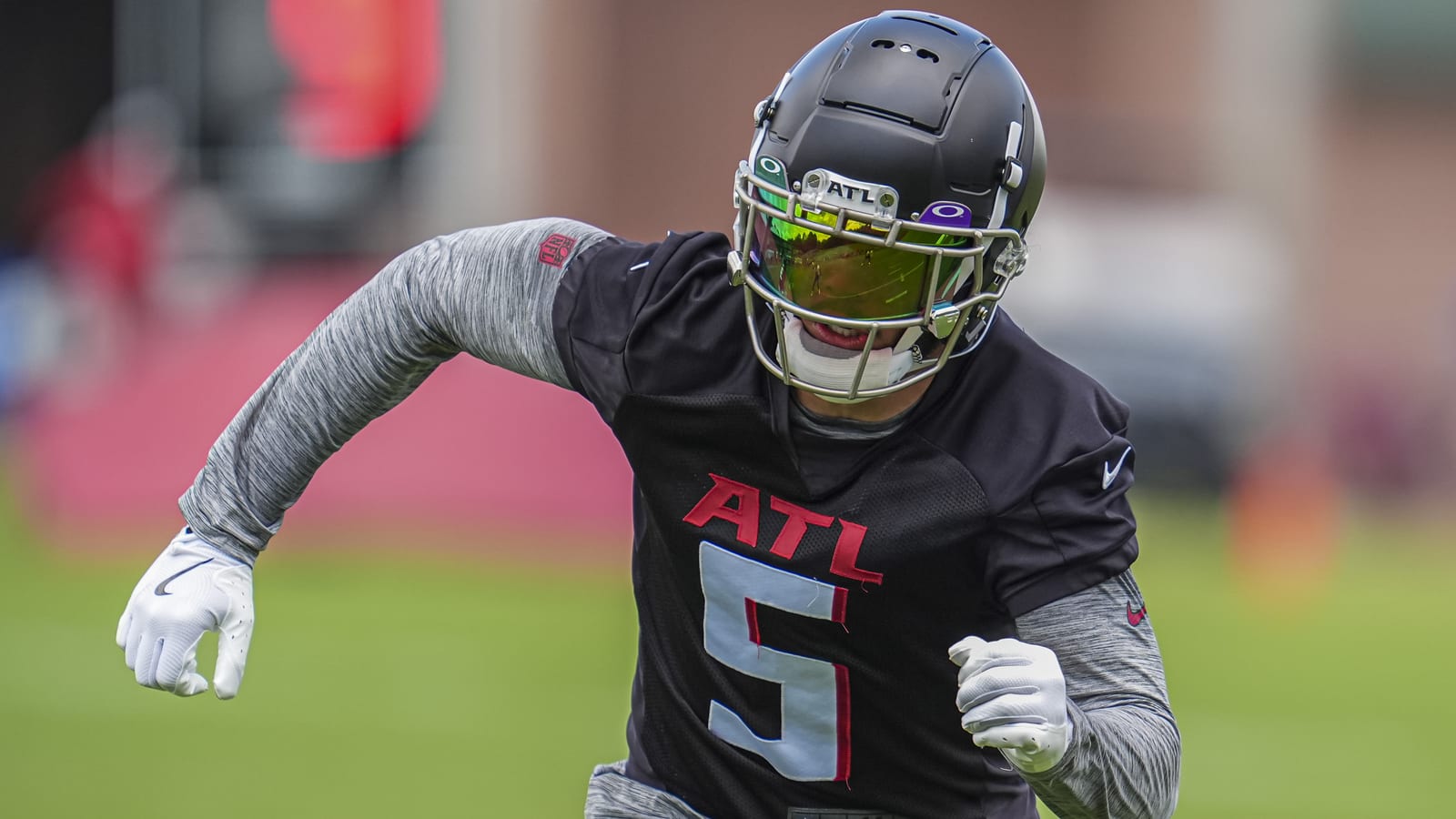 Three WRs to avoid in fantasy football drafts
