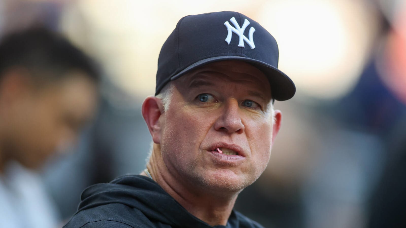 Yankees hitting coach announces surprising decision