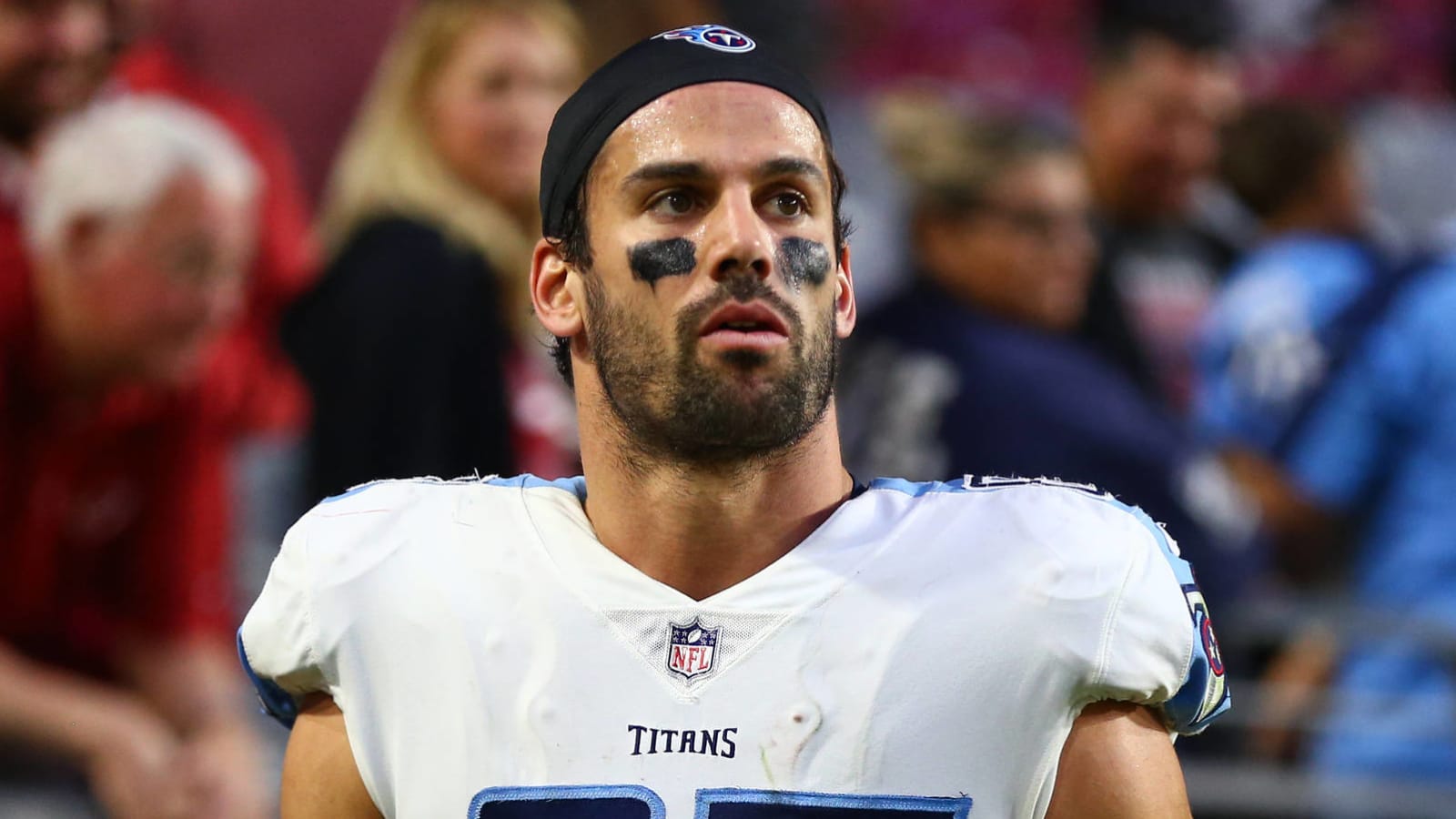 Eric Decker announces retirement from football