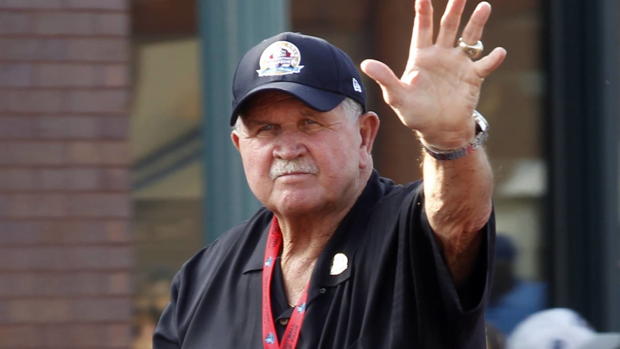 Mike ditka hat 2025