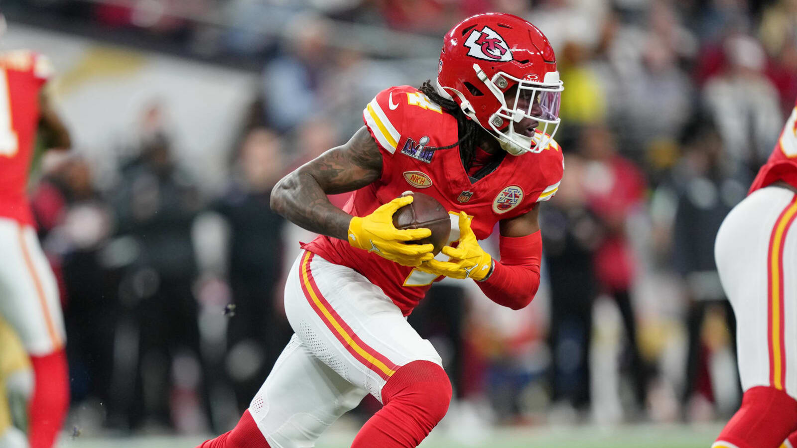 Former NFL MVP offers advice for embattled Chiefs receiver