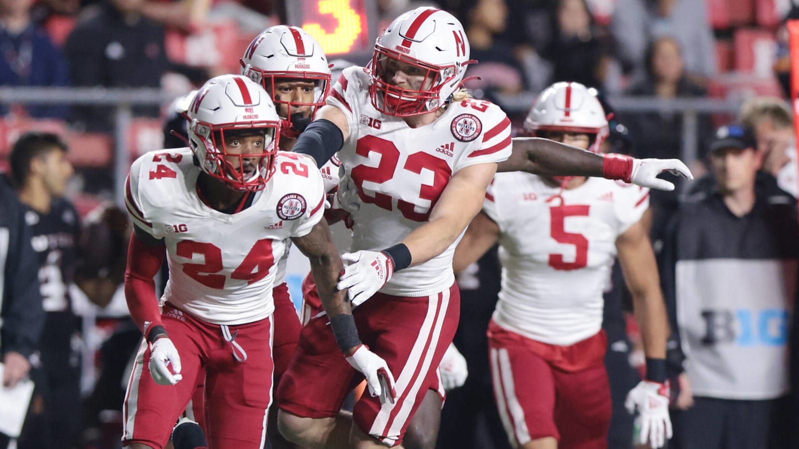 Nebraska snaps 10game losing streak in onepossession games Yardbarker